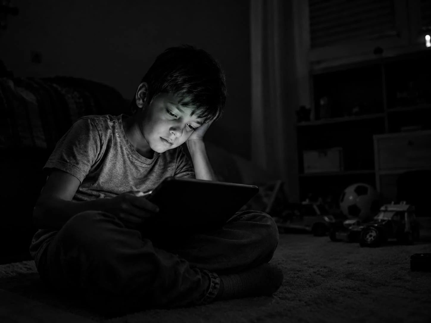 Juguetes que se quedan en una tablet